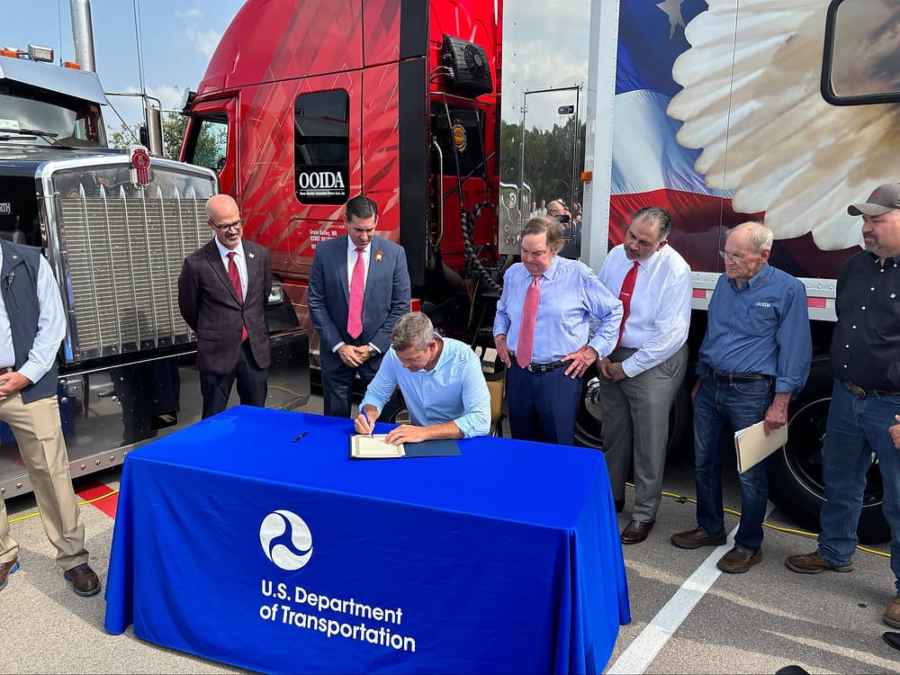 FMCSA issues enforcement policy on English proficiency