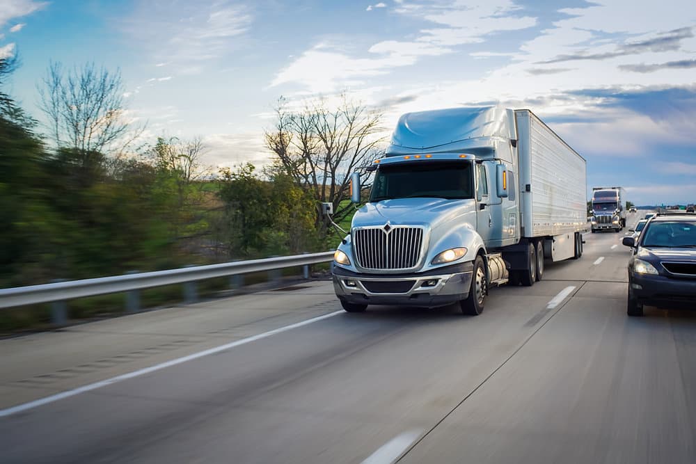 FMCSA reignites speed limiter proposal for larger trucks